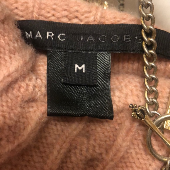 Authentic MARC JACOBS SWEATER - Picture 2 of 8